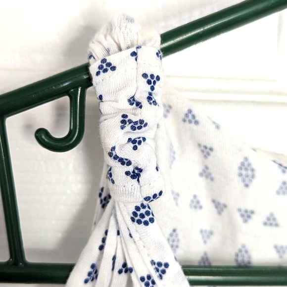 *3 for $20* JACOB tank top - Picture 4 of 5